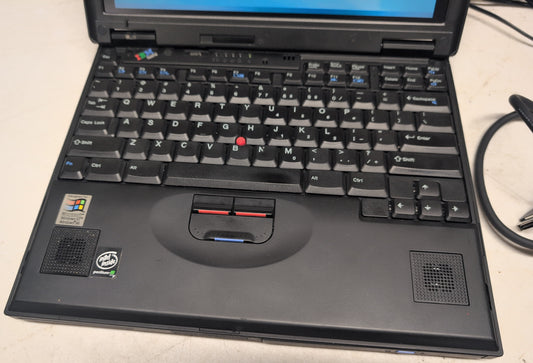 IBM ThinkPad 600X Pentium III Vintage Windows 98 Laptop