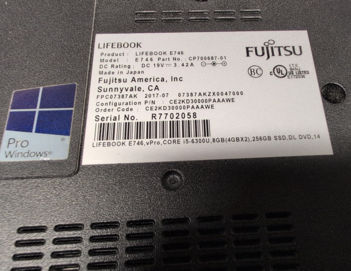 Fujitsu LIFEBOOK E746 Intel Core i5 Windows 11 Laptop