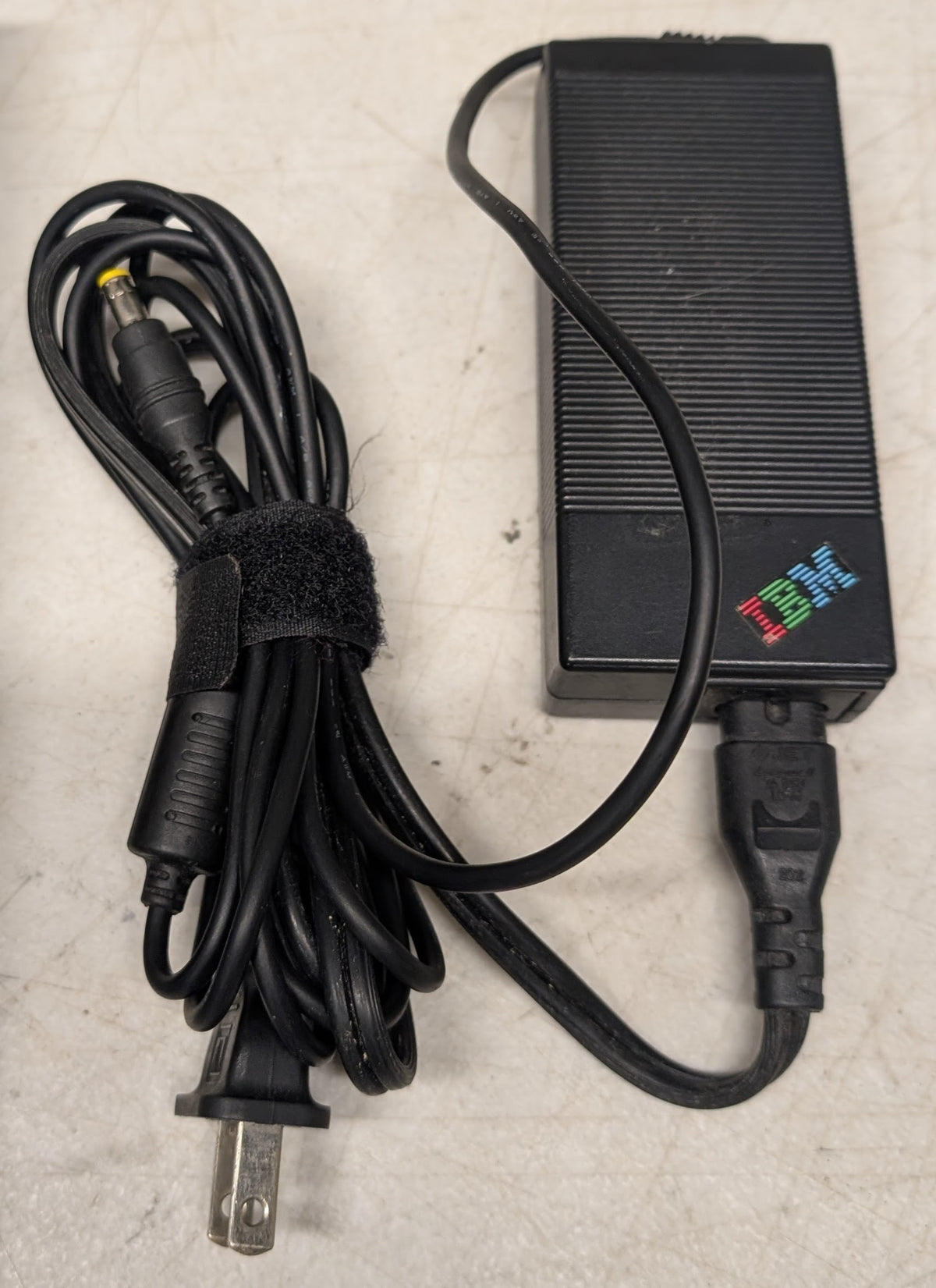 IBM ThinkPad T30 Windows XP Vintage Laptop